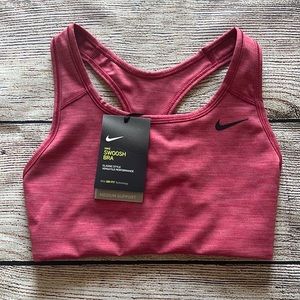 Nike Womens Swoosh Bra